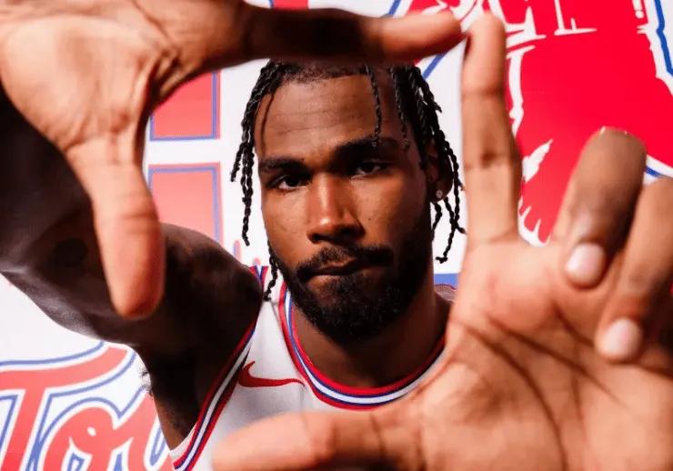 而上赛季他, 全场火箭迎 而上赛季他, 全场火箭迎