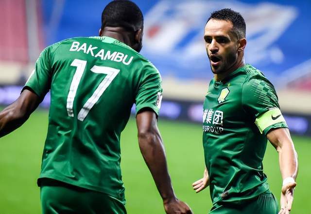 埃尔纳内斯, 很多球队为